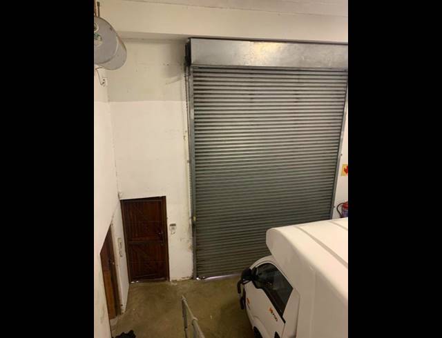 327M² WAREHOUSE TO LET IN BRIARDENE
